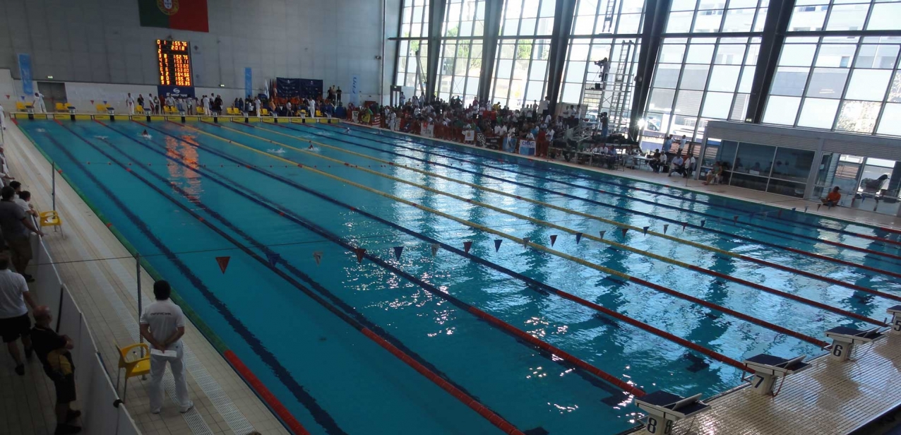 Olympic Swimming Pool Center — Câmara Municipal de Coimbra