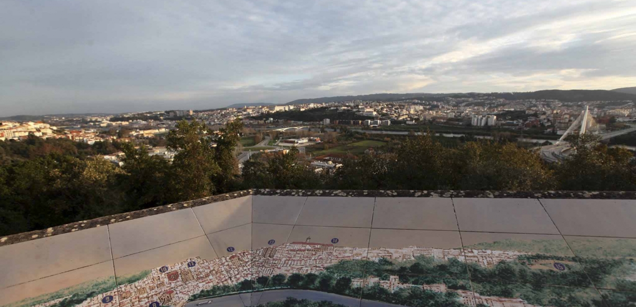 Miradouro do Vale do Inferno [Vale do Inferno Viewpoint]: